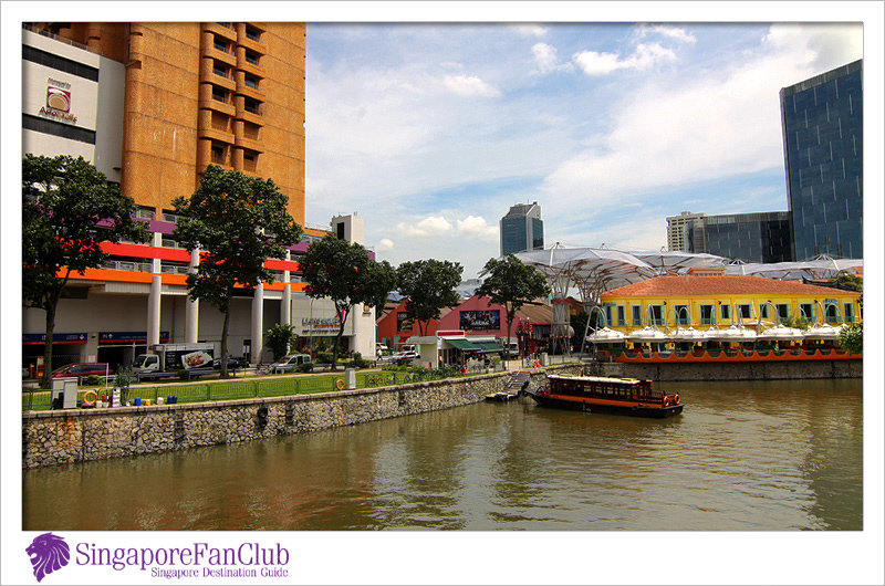 ล่องเรือชมบรรยากาศย่าน Marina Bay กับ Singapore River Cruises